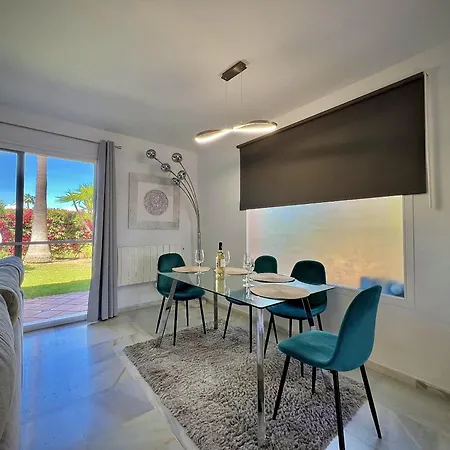 Semesterbostad Marbella Vistazur With Pool By Homing Estepona