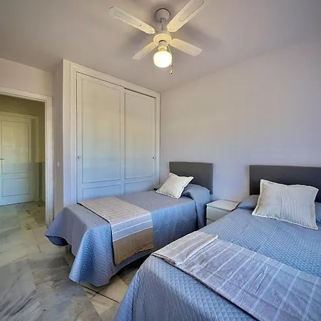 Marbella Vistazur With Pool By Homing Estepona